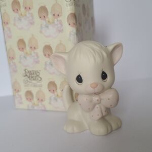 Vintage Precious Moments Cat Animal Collectible Porcelain Figurine